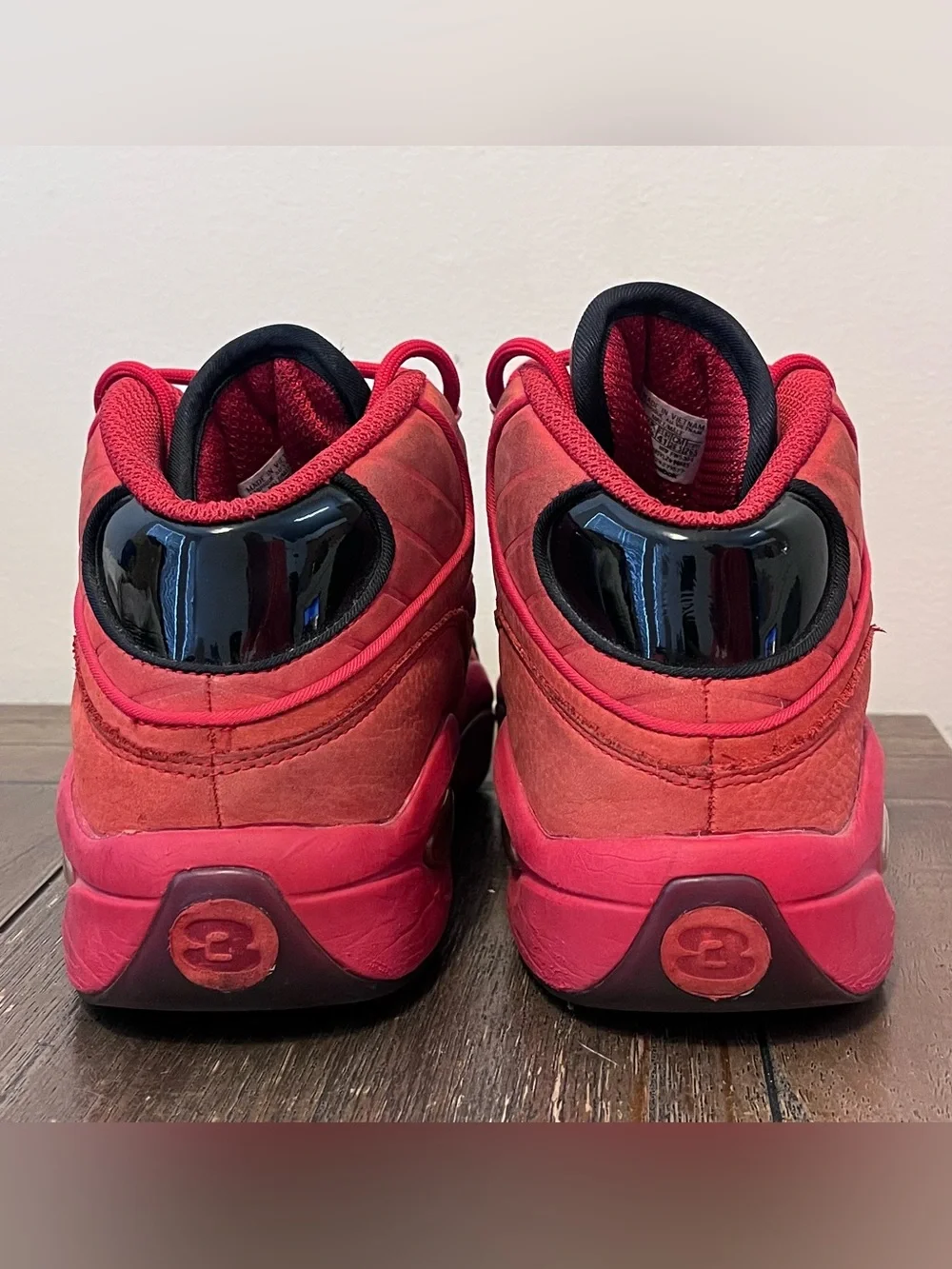 Vintage Reebok The Question Mid Heart Over Hype Sneakers Mens 8.5